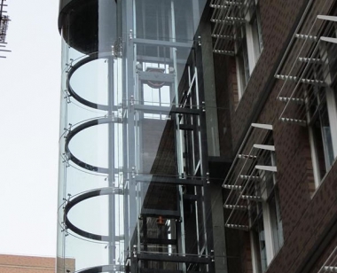 假日酒店观光电梯