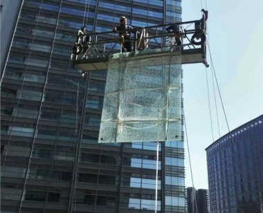 更换幕墙玻璃工程