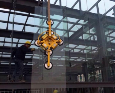 更换幕墙玻璃工程