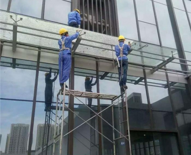 更换幕墙玻璃工程