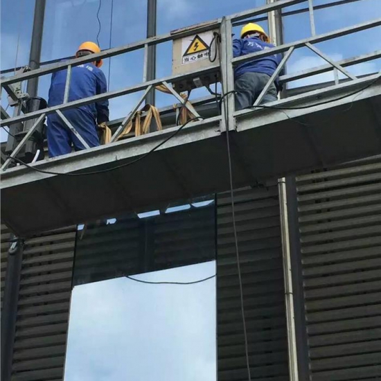 更换幕墙玻璃工程