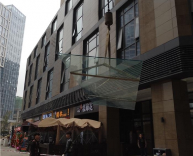 更换幕墙玻璃工程