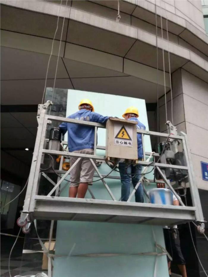 更换幕墙玻璃工程